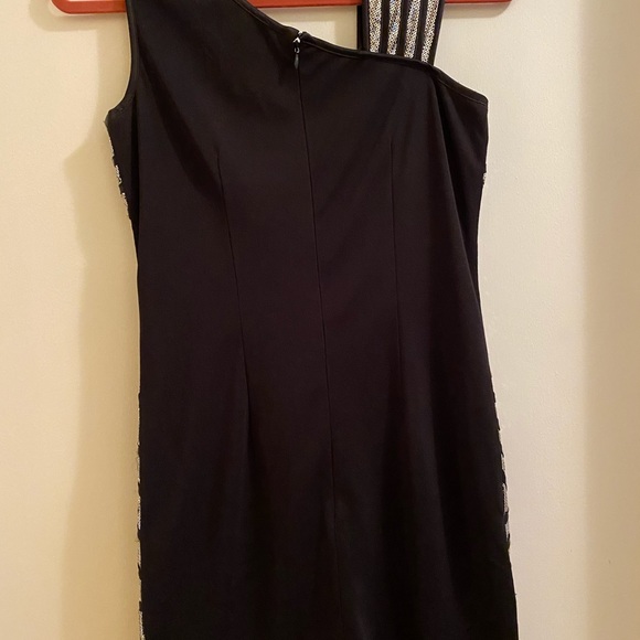 Geometric pattern black and silver sequin dress - Picture 7 of 11